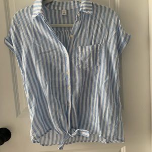 Old navy shirt
